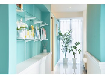 美人バスト 岡崎店/広くて明るいサロン♪