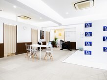 スリーラボ(THREE-Labo)/店内