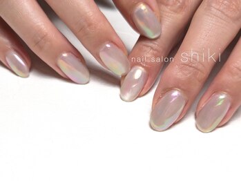 シキ 平塚(shiki)の写真/大人女性の“可愛い”を引き出す。四季‐shiki‐を感じる色鮮やかなデザインで指先を魅せる♪[平塚]
