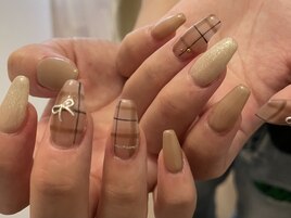 秋チェックネイル