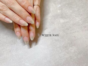 ホワイトネイル(WHITE NAIL)/ラメグラデーション/オフィス