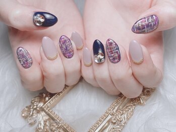ミキネイルサロン(MiKi Nail Salon)/冬　ツイードネイル　Vカット