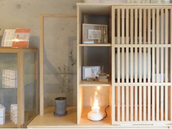 Hareru / 肌質改善サロン -CHRISTINA-取扱店の写真/《オールハンド/繰り返す肌悩みのケアに》ハーブピーリング新規¥9,900~洗練された高技術プライベートサロン