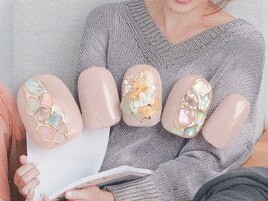 グレージュ×マット