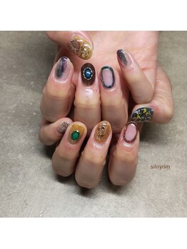 シルニー リム(Silny rim)/(上段)やり放題 / (下段) アシメ