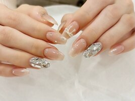 ビジューネイル/リボンネイル