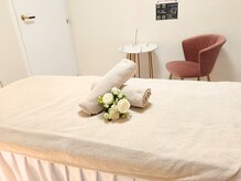 美人バスト リグラス(ReGrous)/ふかふかのベッドでゆったり施術