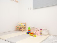 プラーナ(prana)の雰囲気（お子様が飽きないように月齢にあった玩具をご用意しています。）