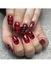 Valentine 赤チェックネイル