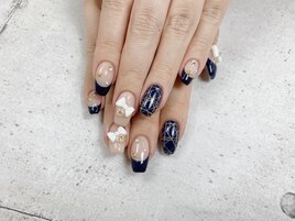 ネイビーフレンチネイル
