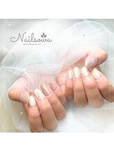 ソワ(sowa)/ホワイトゴールドの上品ネイル