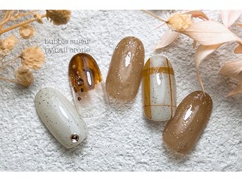 ブラウンチェックネイル