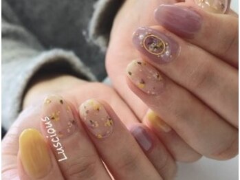 ラシェスキタモト (luscius kitamoto)/押し花ネイル