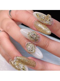 派手可愛いゴテゴテネイル