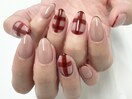 ちゅるんと赤チェックネイル