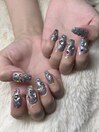 宝石ネイル
