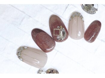 アルセア 上野御徒町店(Alcea)/オンブレフレンチ ビジュー