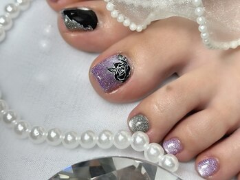 オシイロネイル(Oshiiro Nail)の写真/【大好きな推しキャラをフットネイルに！】手描きモチーフや概念カラーで、自分だけの秘密の足元に…★