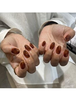 イル(iLL)/べっ甲ネイル