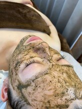 ラナ(Lana)/肌質改善にはハーブピーリング