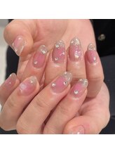 ビー 十日市(bii)/チークネイル