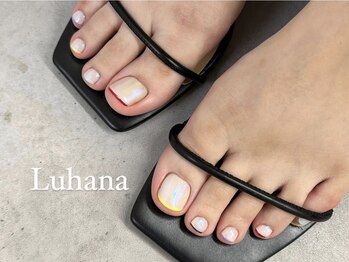 ルハナネイル(Luhana nail by Linoa nail)の写真/[パラジェル専門店]チラッと見える足元をオシャレに♪[フットワンカラー¥6150/親指ストーンアート¥6700]
