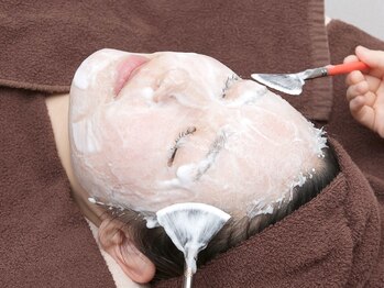 アイル 金山店(iru)の写真/<結果重視の美肌ケア特化サロン>ニキビケア/ざらつき肌/開き切った毛穴も是非ご相談ください♪