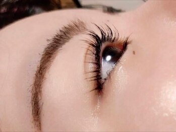 エンプレス(empress)の写真/【毎日メイクをラクに♪】ラッシュアディクト取扱あり◎すっぴんでもパッチリ目元に《まつげパーマ¥4000》
