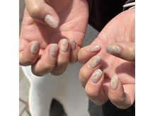 ヌエボ ヘアー ネイル(NuEvo hair Nail)の雰囲気（おまかせデザイン×大人ニュアンスネイル【フィルイン施術】）