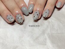 ホワイトネイル(WHITE NAIL)/持ち込み/ドットネイル