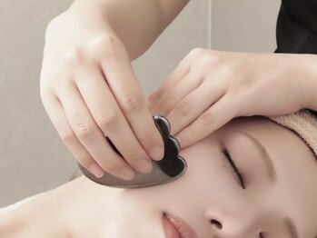 ビーキュート 渋谷北参道店(BE-CUTE)の写真/＼一生に一度の花嫁姿を最高の姿で迎える☆／韓国本場のコルギでスッキリ小顔＆華奢な上半身へと導きます◎