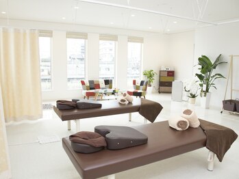 リラクゼーションサロンエレガンス(ELEGANCE)/サロン全景