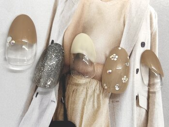 シエルネイルスタジオ 新宮店(Ciel nail studio)/ホログラムフラワーネイル♪