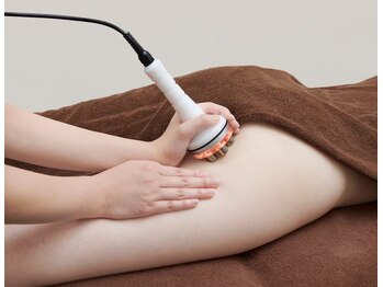 クレヴィア バイ サイバーエステ(CREBIA)/お尻を上げて足を長く魅せる！