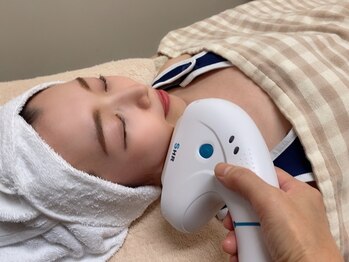 アンフェリエ(Un Feerie)/顔脱毛