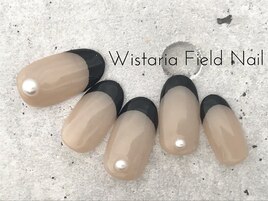 ベージュ　ブラックフレンチ