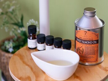 リラクゼーションサロン縁/アロマはブレンドする香りを選択