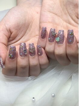ナナネイル(7.Nail)/きらきらパーツネイル