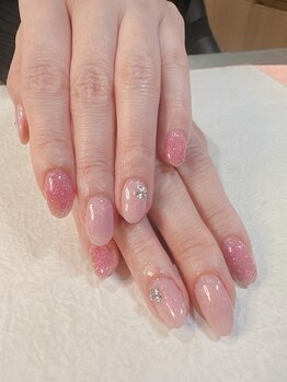 シャイニー(Shiny)の写真/シンプル・ナチュラル・おしゃれニュアンスやマグネット等サンプルの種類が豊富♪ネイルを存分に楽しめる♪