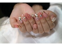 ネイルサロン R/スタイリングコース　8030円 aki