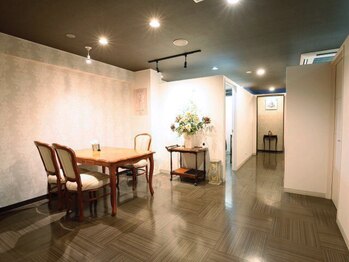 ハダイ(HADAY)/ニキビ改善｜ハーブピーリング