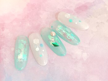 ティアラ(Tiara)の写真/【学割U24/オフ込み3,300円～】季節やイベントごとにコスパ良くネイルチェンジしたい方にピッタリ！