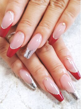 ラバーズネイル(Lover's Nail)の写真/【持ち込み大歓迎!!】SNSで話題のデザインやトレンドネイルが充実◎自然な長さ出しで美フォルムを実現!!