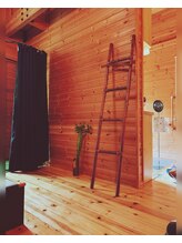 モンド(mondo)/くつろぎスペースは吹き抜けです