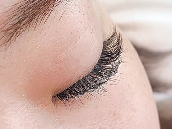 レミア 横須賀中央(REMIA)/ボリュームラッシュ