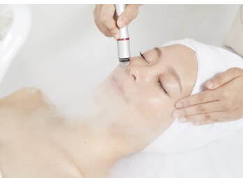 バベルトータルビューティー 北堀江店(Babel Total Beauty)の写真/毛穴洗浄/プラズマ/EMS/ラジオ波から2つ選べて¥4400♪ずっと同価格！ララピール化粧品使用/ナノスプレー付