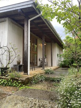 いまづ整体院/緑に囲まれた整体院