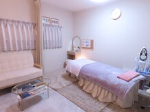 シャンティ(Shanti)の雰囲気(【完全個室】落ち着く空間でアットホームなサロンです)
