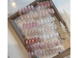 大人上品ネイル　7980円