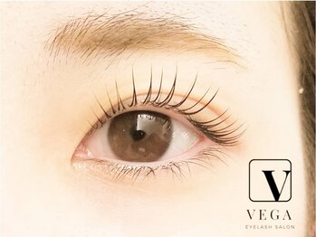 ヴィーガ(VEGA)/目の形を最大限生かす!!